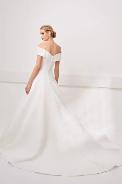 Ellis_0002_ADDISON-11853-BACK